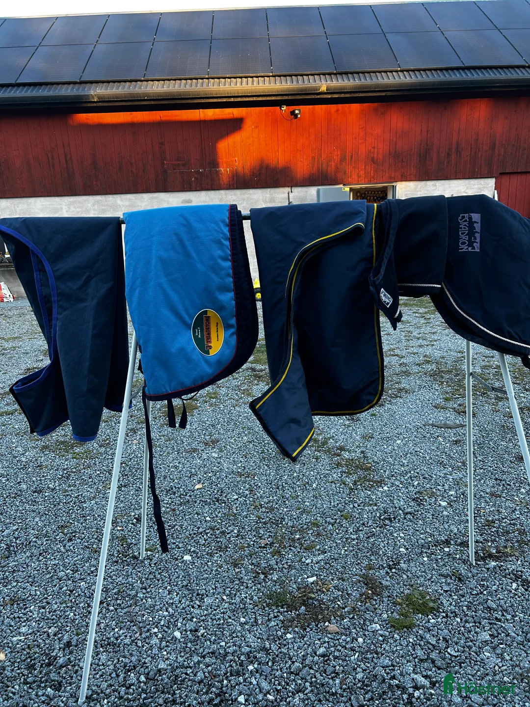 Täcken hästutrustning till salu: Stalltäcke Equiline, Regntäcke Horsewear i Enköping - Annons 8