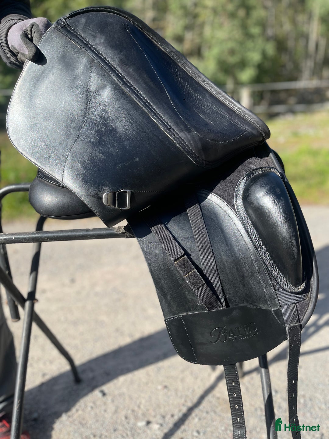 Sadlar hästutrustning till salu: Bates Dressage Luxe sadel i Tullinge - Annons 5