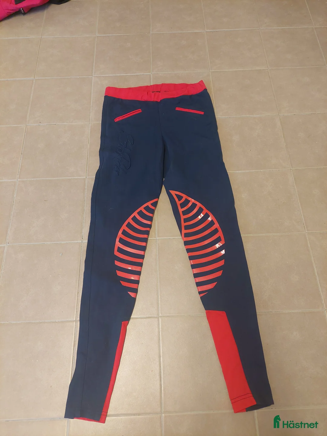 Ridbyxor ryttarutrustning till salu: Ridbyxor i Vedum - Annons 1