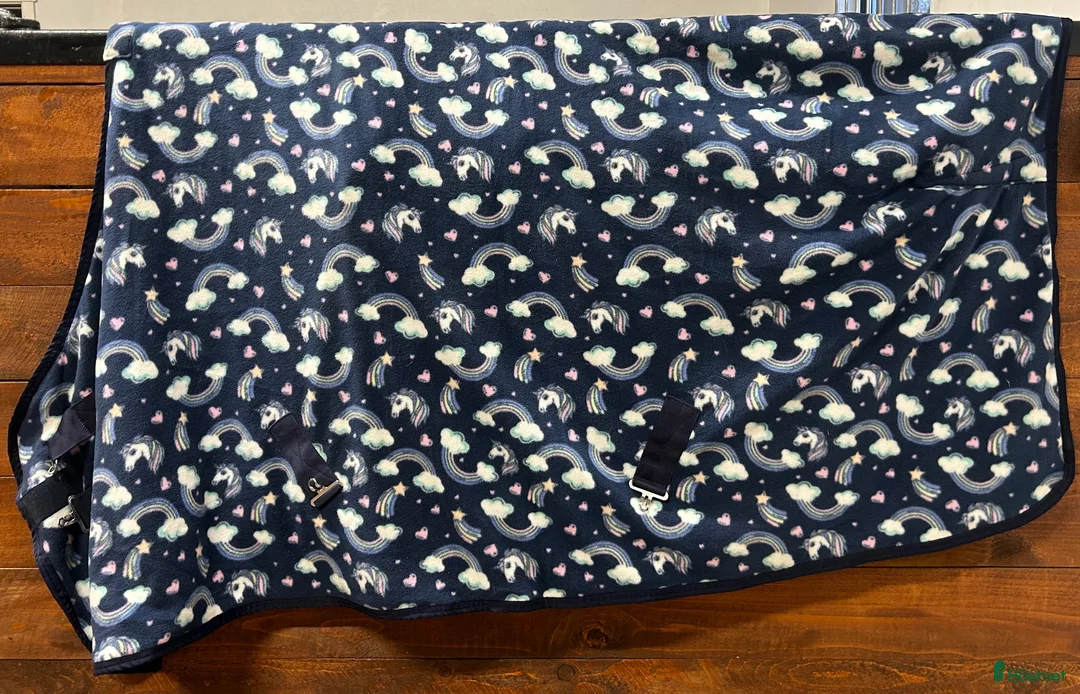 Täcken hästutrustning till salu: Fleecetäcke - Annons 2