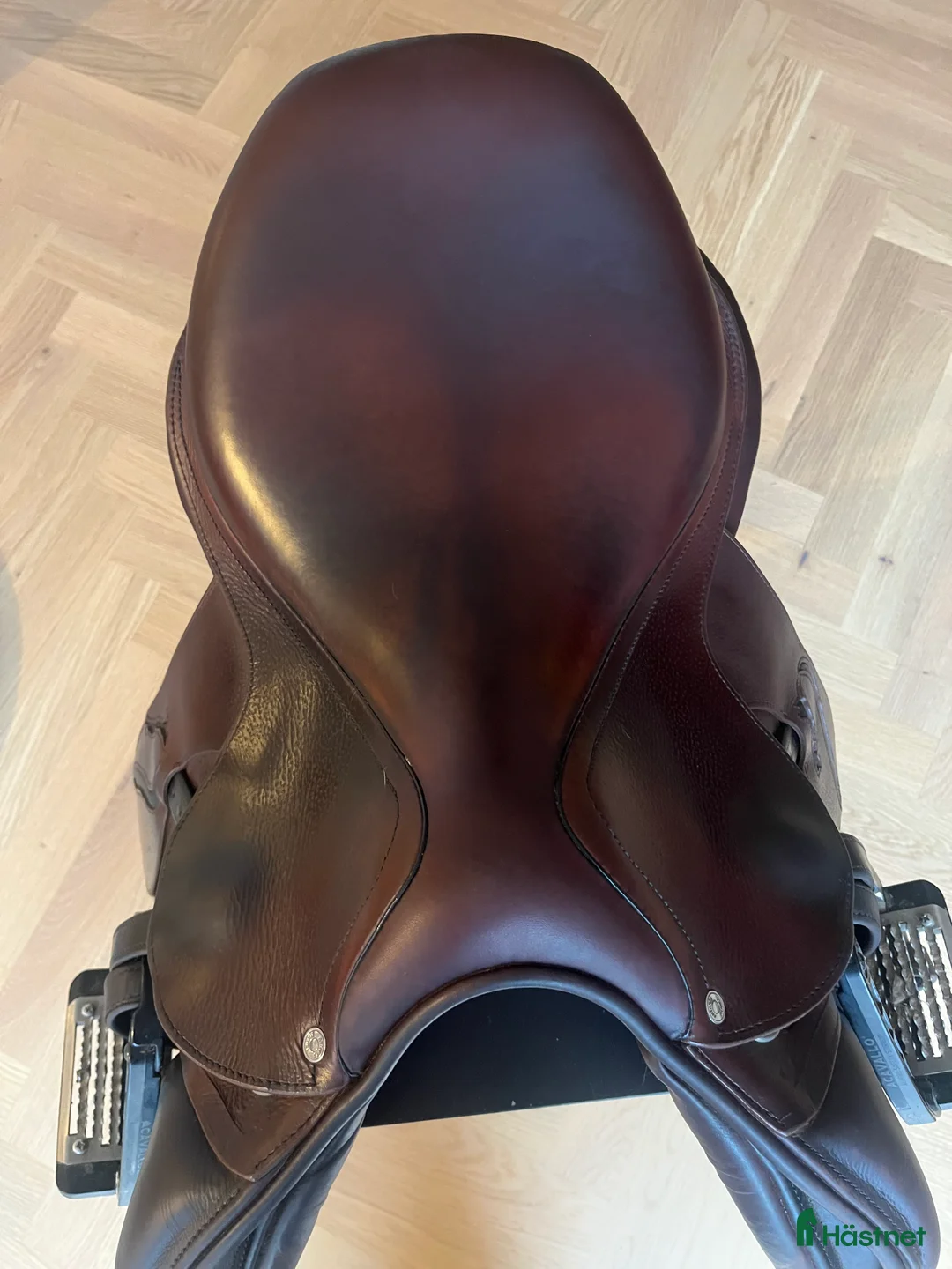 Sadlar hästutrustning till salu: Hoppsadel i mycket fint skick i Allerum - Annons 4