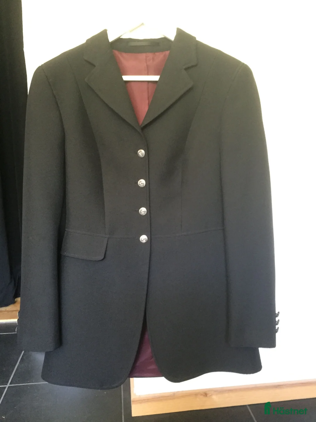 Jackor & Kavajer ryttarutrustning till salu: Pikeur Cavallo tävlingskavaj i Härryda - Annons 3