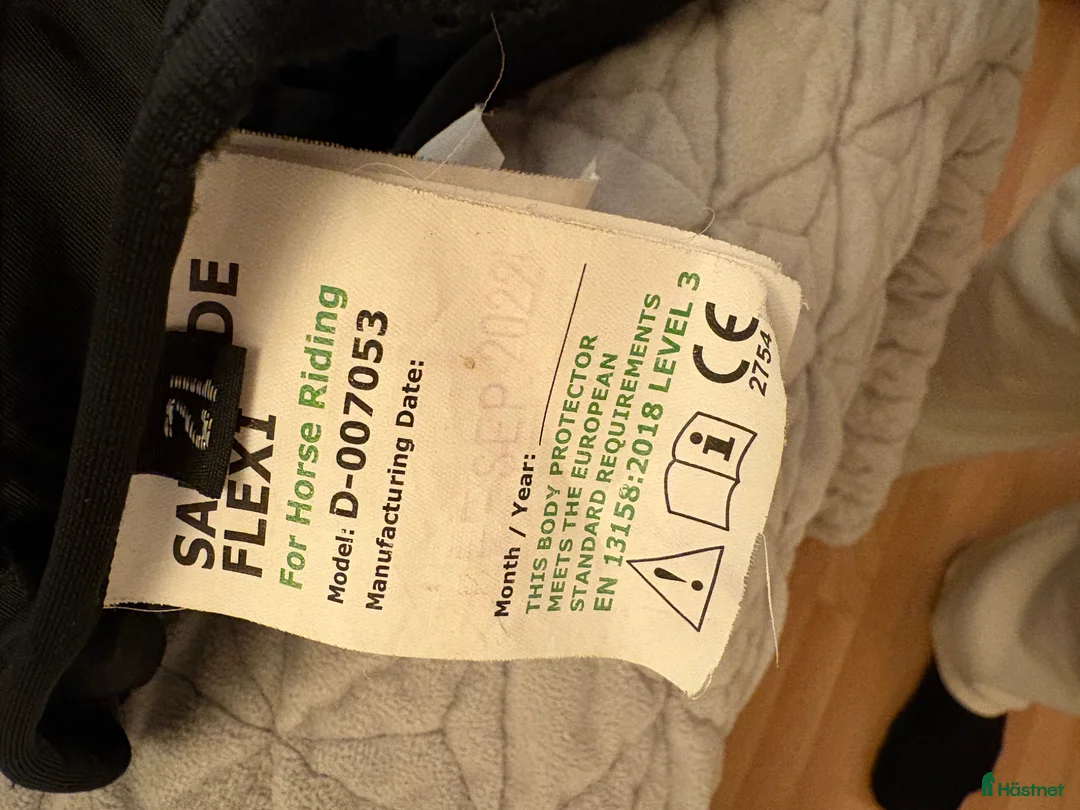 Säkerhetsvästar ryttarutrustning till salu: Snygg klassisk säkerhetsväst för barn  - Annons 7