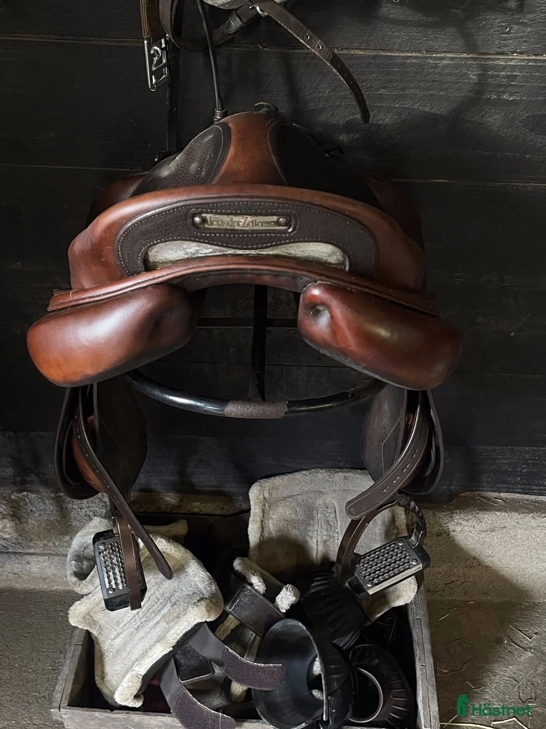 Sadlar hästutrustning till salu: Bruno Delgrange sadel i Näsum - Annons 2