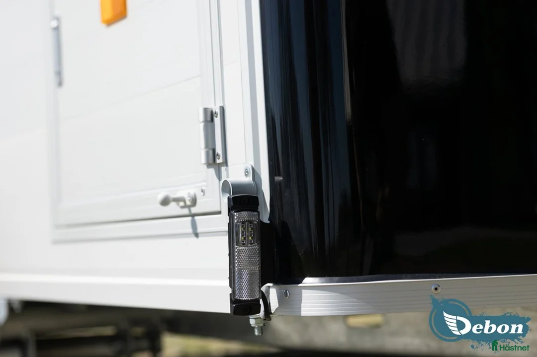 Övrigt fordon & transport till salu: Det perfekta skåpsläpet efter hästlastbilen i Löderup - Annons 8