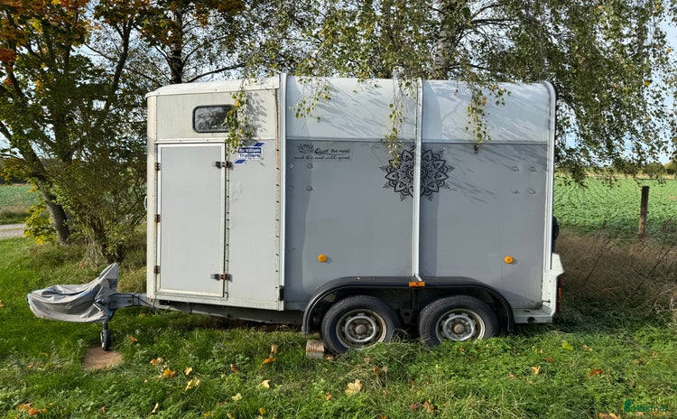 Hästtransporter  fordon & transport till salu: Ifor Williams enhästars -03 i Ystad - Annons 12