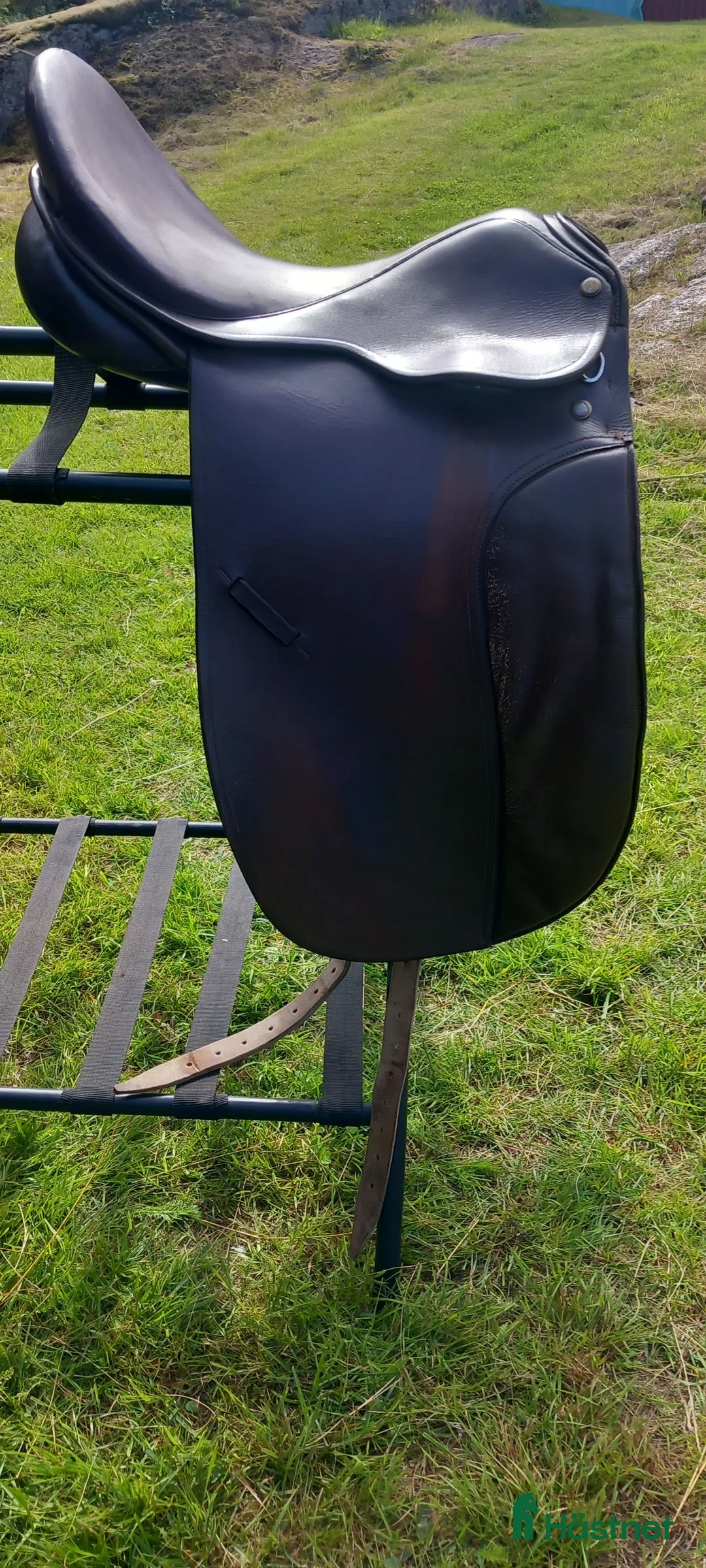 Sadlar hästutrustning till salu: Dressyr sadel i Arvika - Annons 4