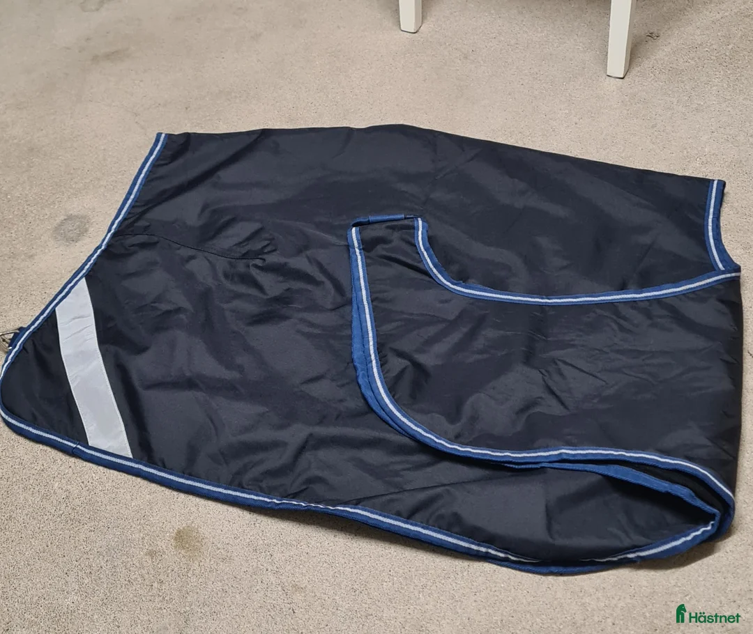 Täcken hästutrustning till salu: Länd/rid reflex täcken i Mullsjö - Annons 1