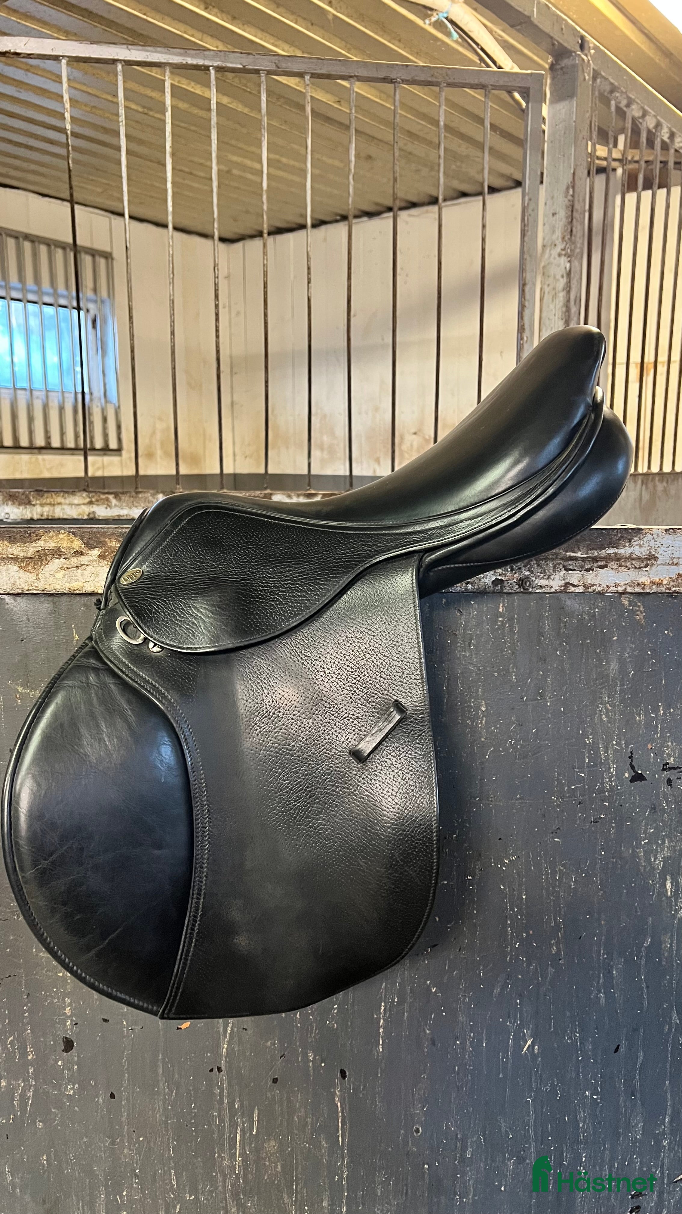 Sadlar hästutrustning Lippo Flavio 17,5” MW - Annons 1