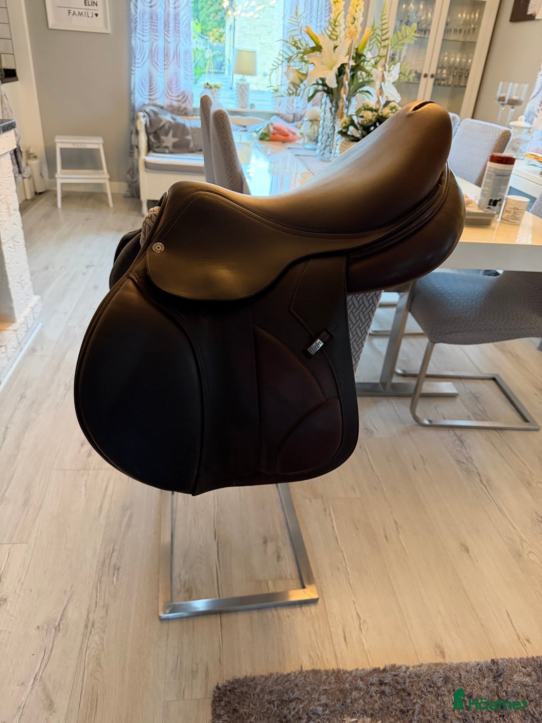 Sadlar hästutrustning till salu: Brun equipe ek evo i Västerås - Annons 3