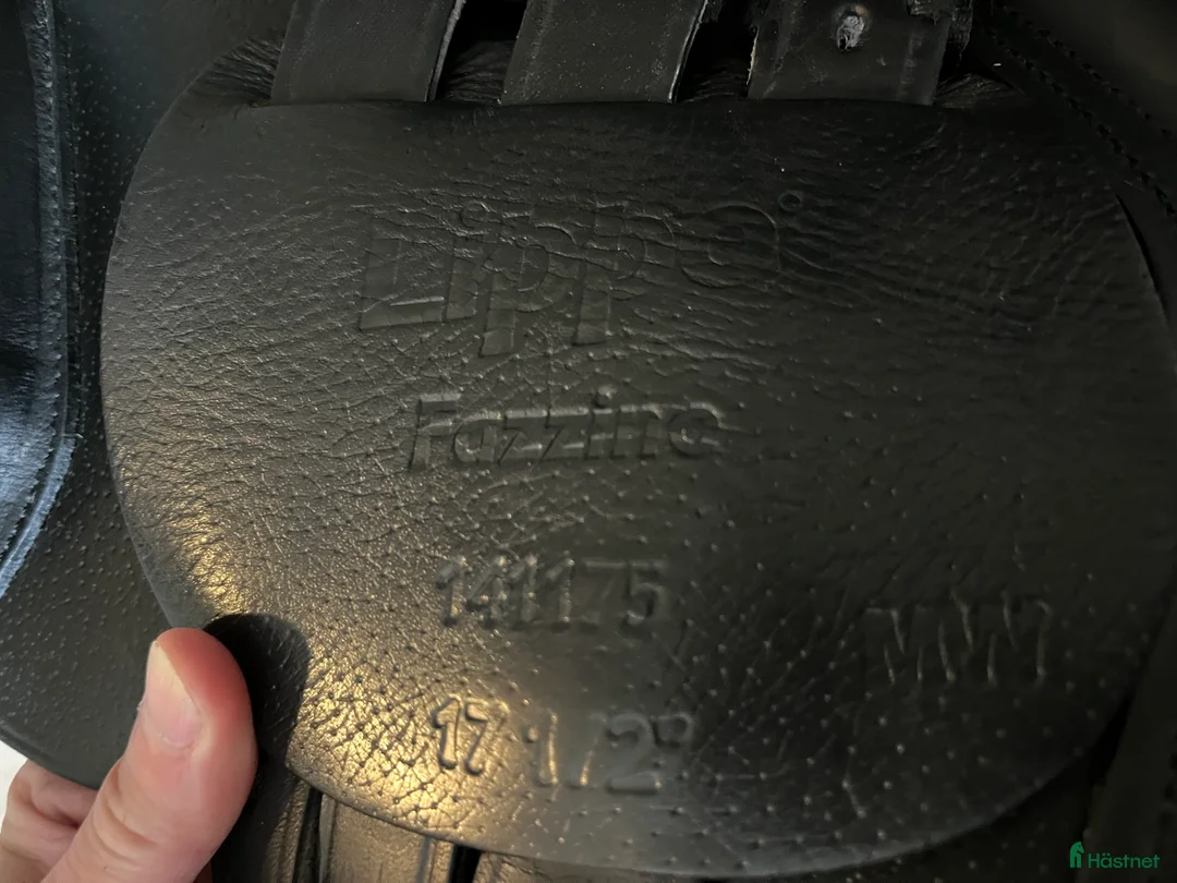 Sadlar hästutrustning till salu: Mycket fin hoppsadel i Åby - Annons 4