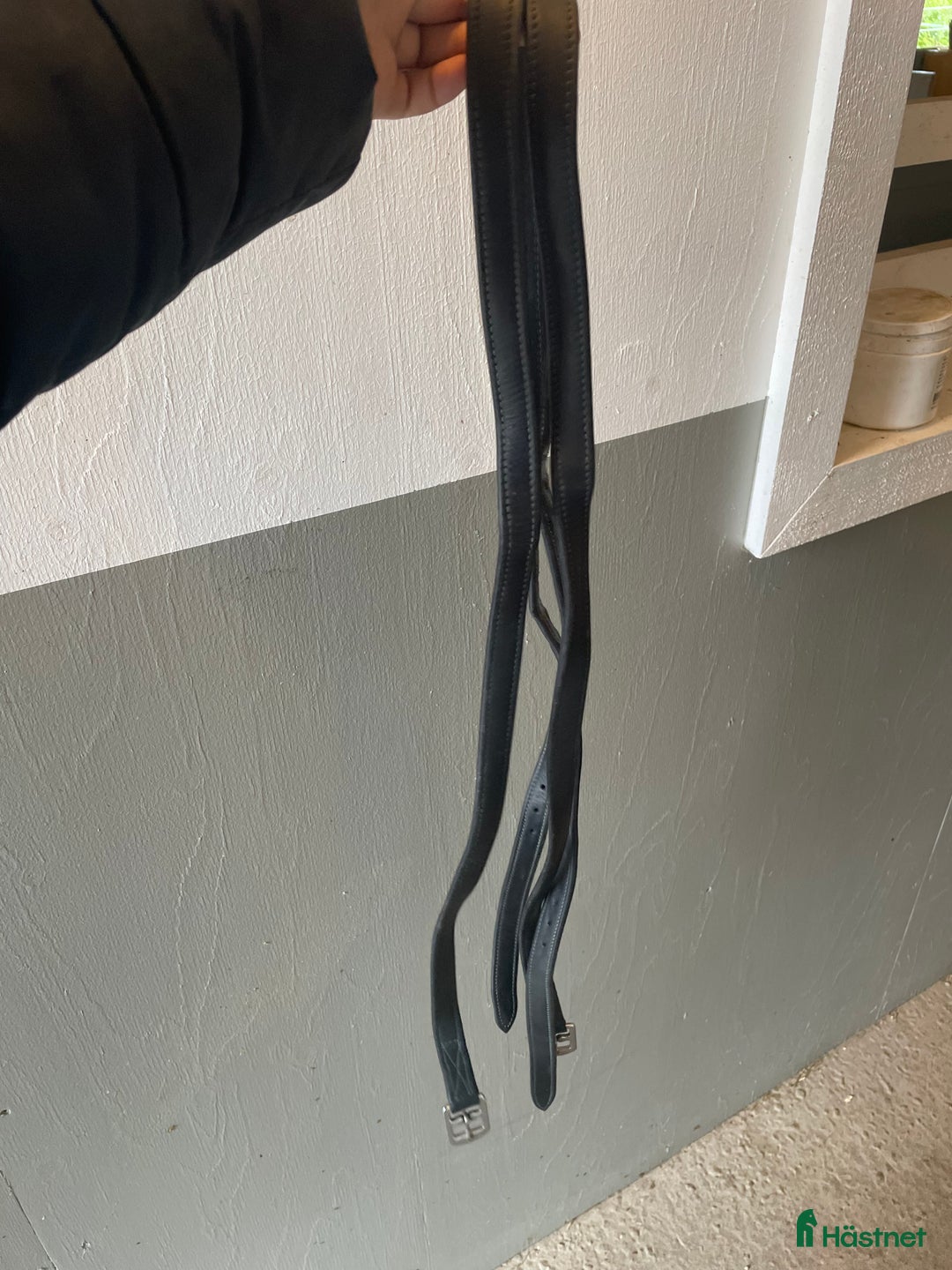 Sadeltillbehör hästutrustning till salu: Lippo stigläder svarta i Alingsås - Annons 2