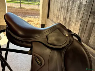 Sadlar hästutrustning Amerigo Dj largo - Annons 1