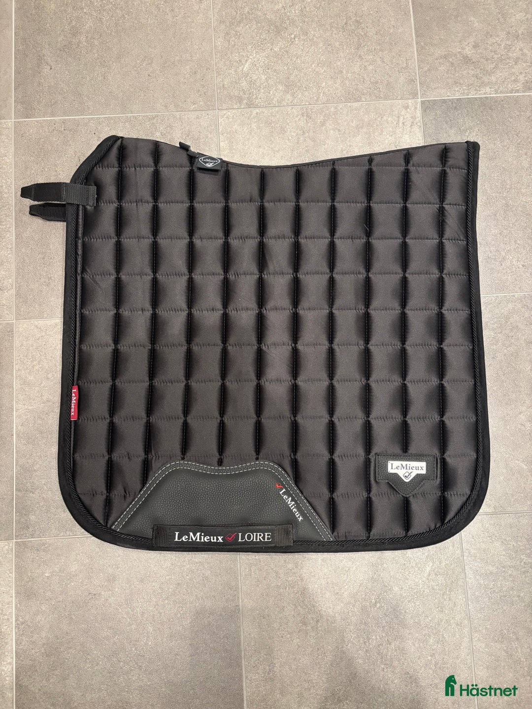 Schabrak & Vojlockar hästutrustning till salu: Le Mieux Loire dressyr schabrak  i Märsta - Annons 1