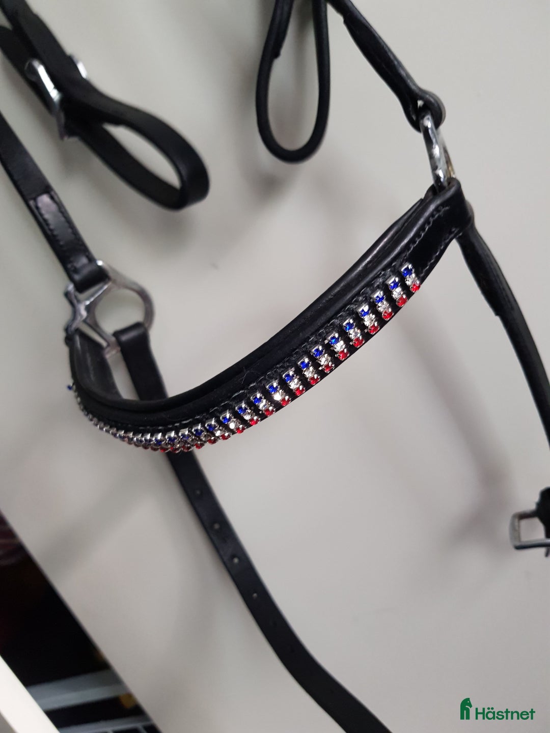 Islandshästutrustning övrig utrustning till salu: Svart remontträns med tyglar *islandsfärger* i Timrå - Annons 3