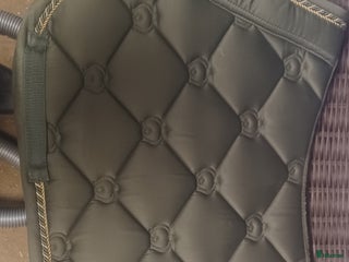 Schabrak & Vojlockar hästutrustning till salu: PS Schabrak i Skultuna - Annons 1