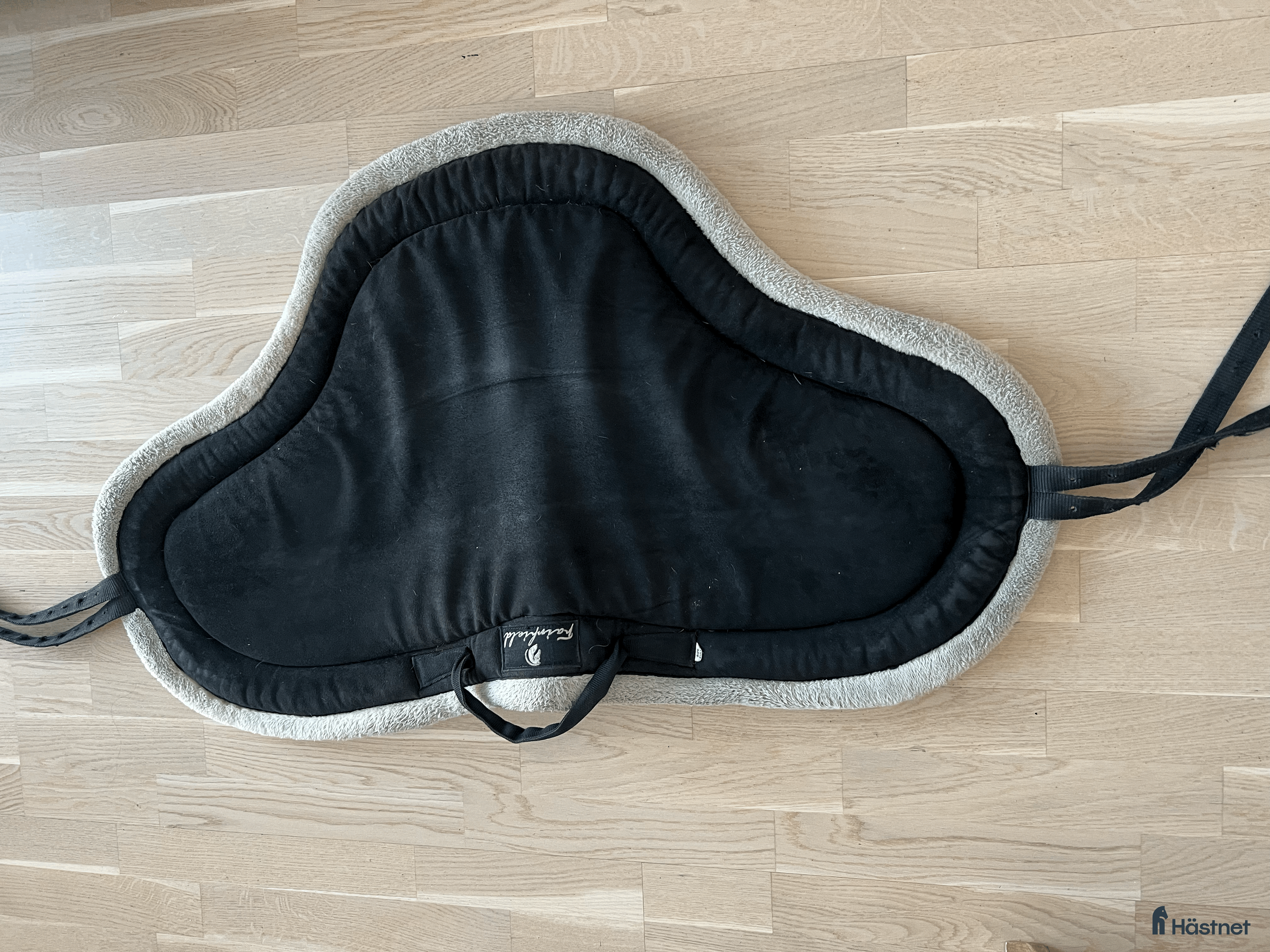 Schabrak & Vojlockar hästutrustning Barbackapad i gott skick i Nacka - Annons 23