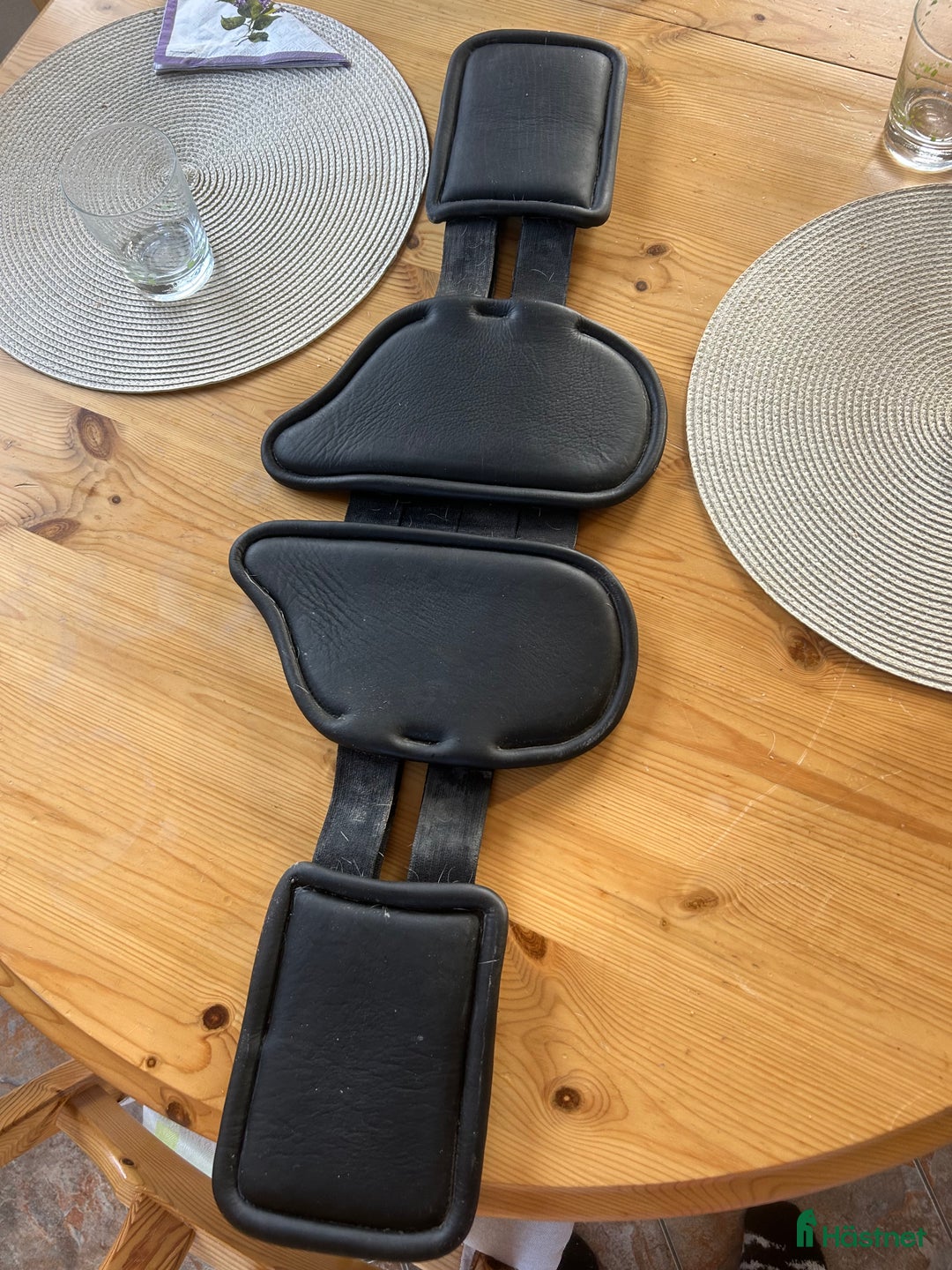 Sadeltillbehör hästutrustning till salu: Svart anatomisk dressyrgjord  i Lessebo - Annons 2