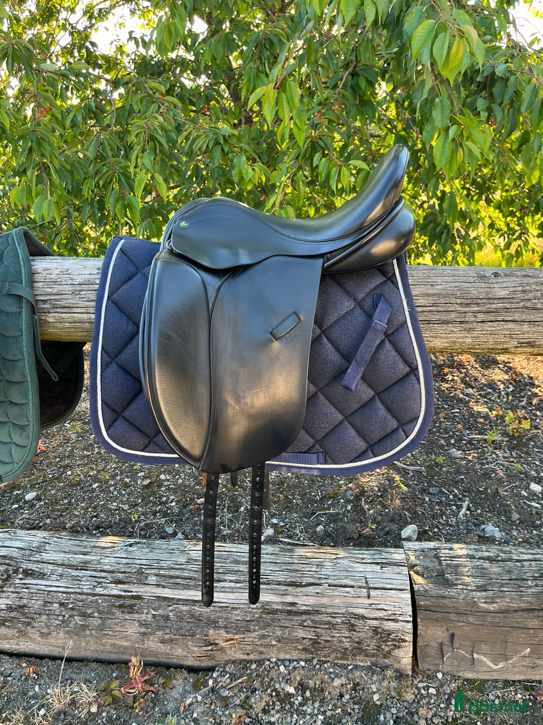 Sadlar hästutrustning till salu: Jättefin dressyrsadel i Mölndal - Annons 2