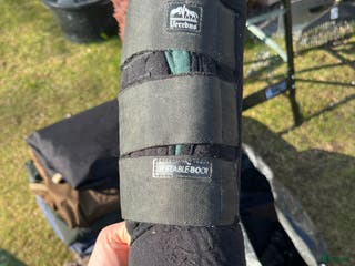 Övrig Hästutrustning hästutrustning till salu: Stallbandage, bogskydd och benpaddar i Kvicksund - Annons 7