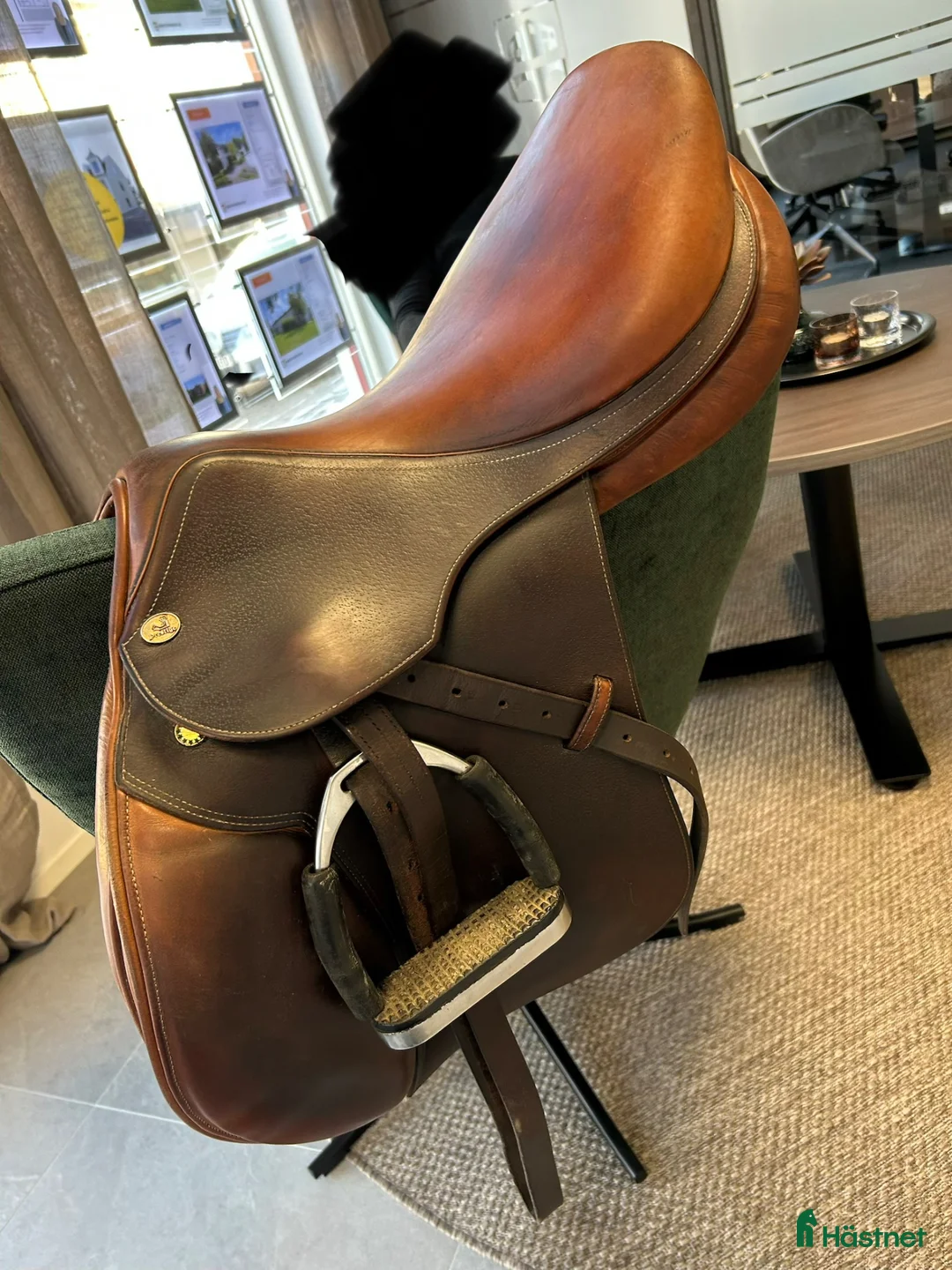 Sadlar hästutrustning till salu: Prestige Paris - Annons 1