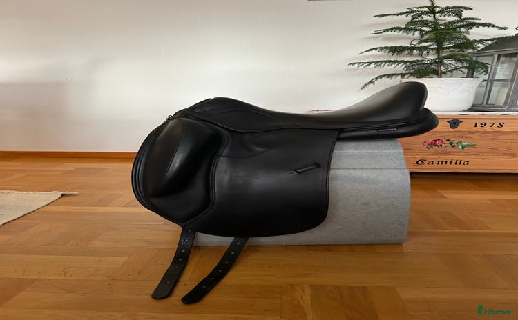 Sadlar hästutrustning till salu i Lidköping - Annons 15