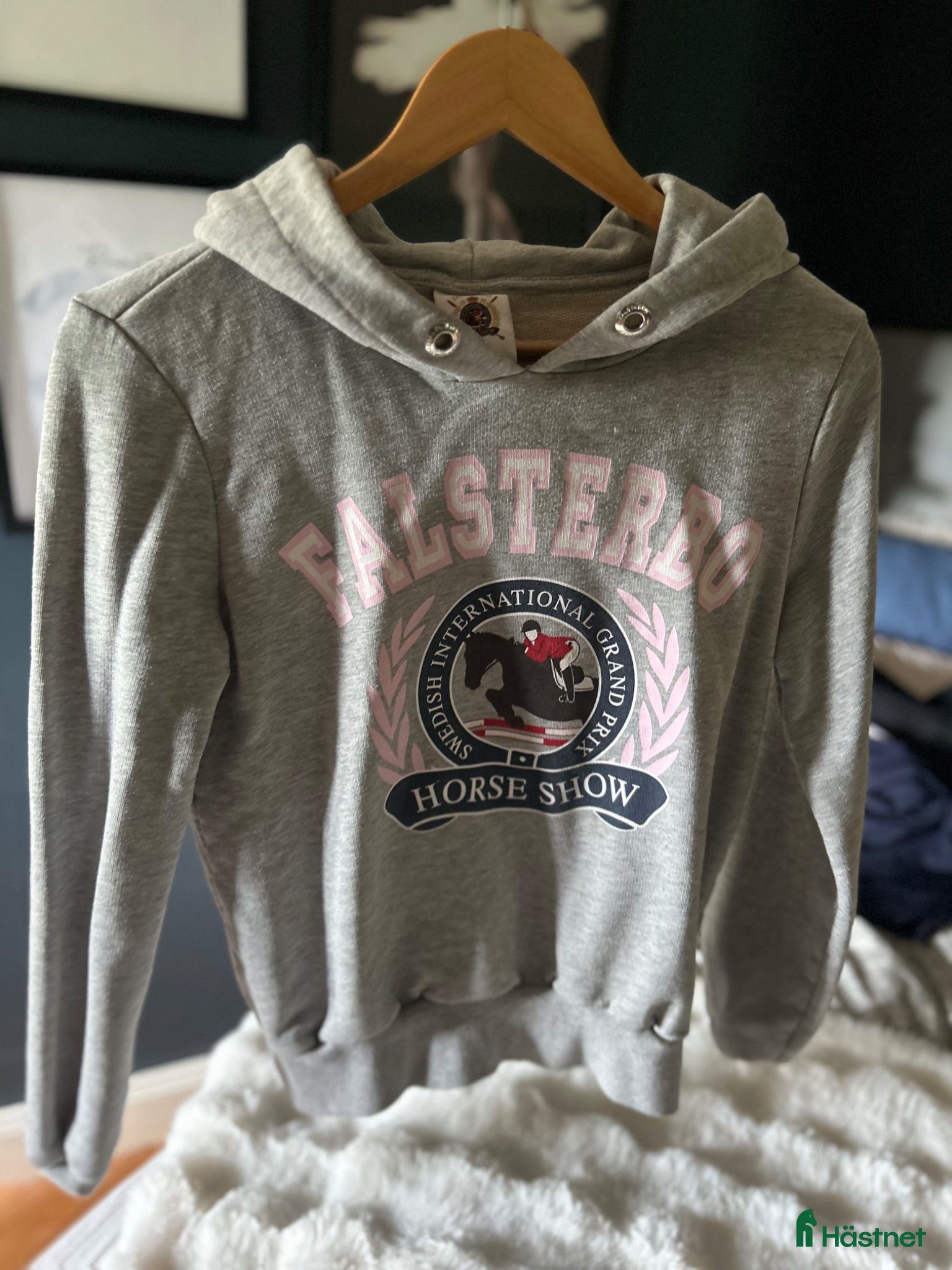 Övrigt Ridkläder ryttarutrustning till salu: Falsterbo hoodie och pikétröjor! - Annons 18