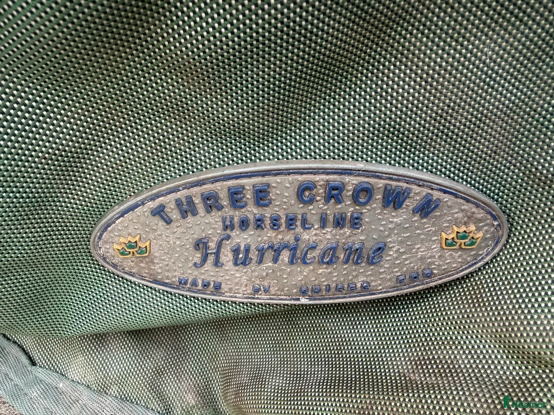 Täcken hästutrustning till salu: Täckespaket stl 145, 3 utetäcke + 1 fleece i Linköping - Annons 1