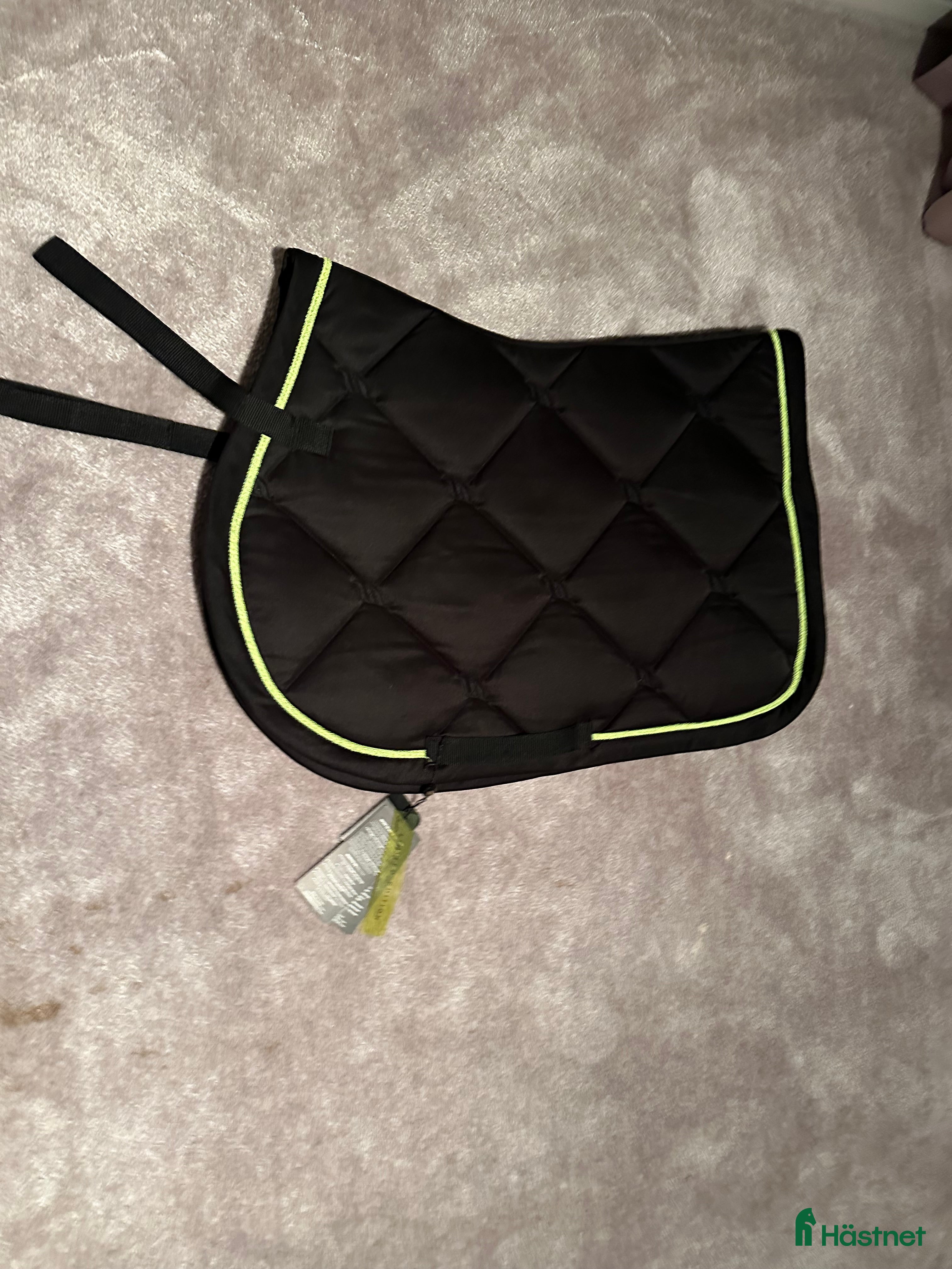 Schabrak & Vojlockar hästutrustning till salu: Oanvänt LIMITED EDITION schabrak i Lidingö - Annons 3