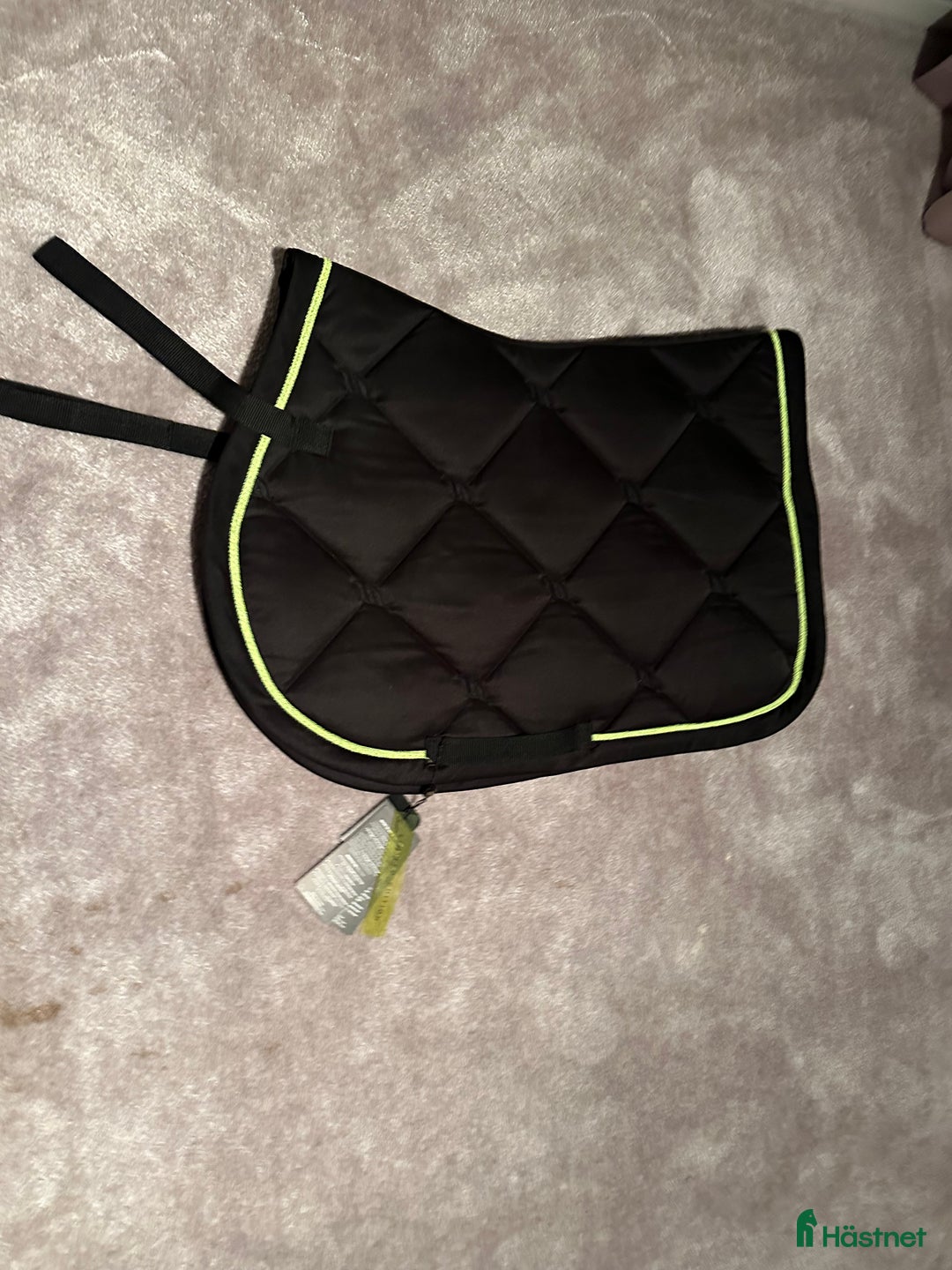 Schabrak & Vojlockar hästutrustning till salu: Oanvänt LIMITED EDITION schabrak i Lidingö - Annons 1