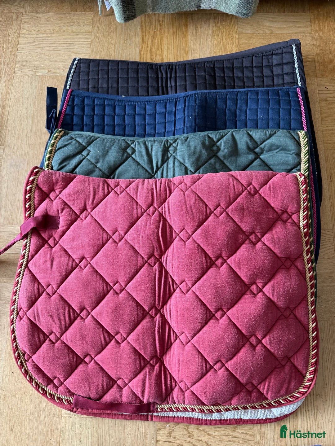 Schabrak & Vojlockar hästutrustning till salu: Div Schabrak i Kungsängen - Annons 2