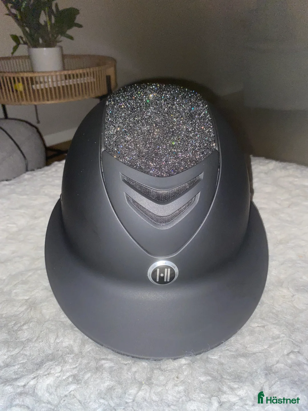 Hjälmar ryttarutrustning till salu: Fin OneK! i Lagan - Annons 2