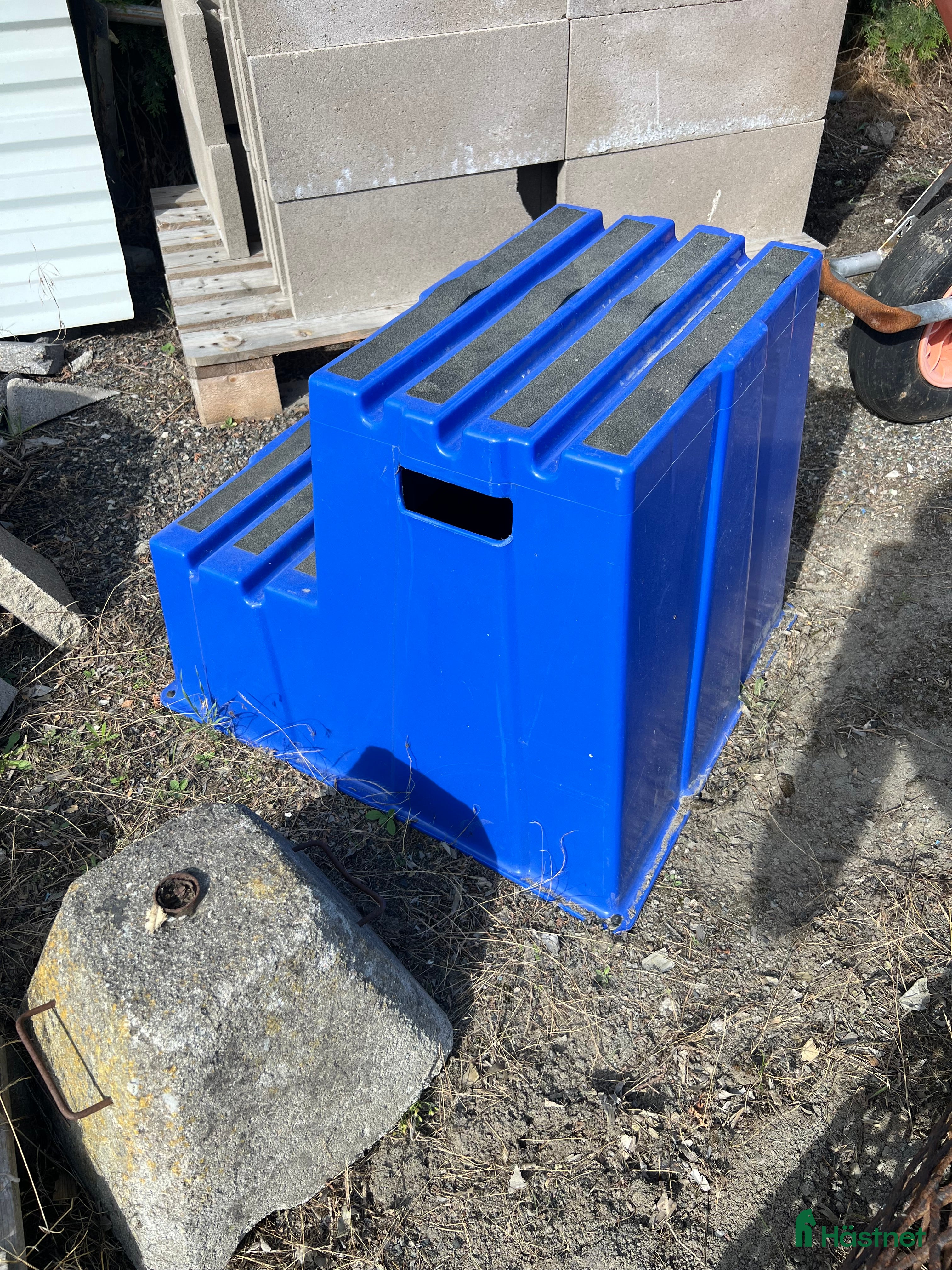 Stallinredning, stängsel & gård övrig utrustning till salu: Dressyr bokstäver uppsitt pall i Färlöv - Annons 18