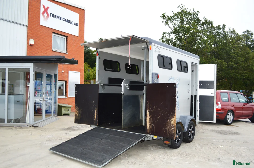 Hästtransporter  fordon & transport till salu: Böckmann Portax LSR 2020 Totalvikt 2700kg - Annons 6
