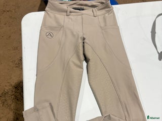 Ridbyxor ryttarutrustning till salu: Ridbyxor från alequi i Lidköping - Annons 17