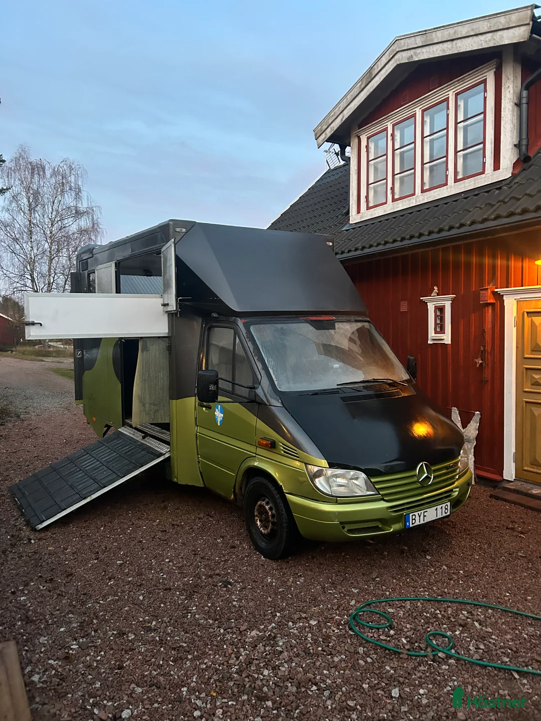 Hästlastbilar  fordon & transport till salu: Mercedes sprinter hästlastbil  i Hallstahammar - Annons 1