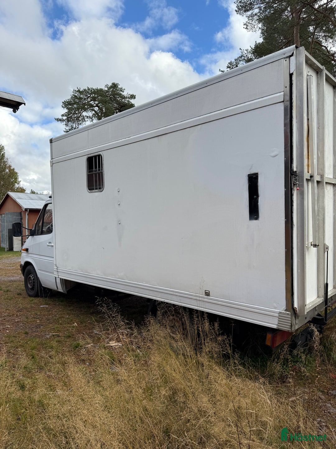 Hästlastbilar  fordon & transport till salu: Hästlastbil Lågmil, nybes, B-kort i Härnösand - Annons 4