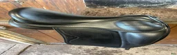 Sadlar hästutrustning till salu: EQUES Gold by Black Edition 17” Latex - Annons 3
