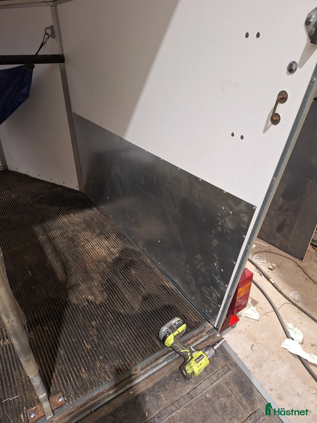 Hästtransporter  fordon & transport till salu: Nyrenoverad THULE Horseline 2009 - Annons 7