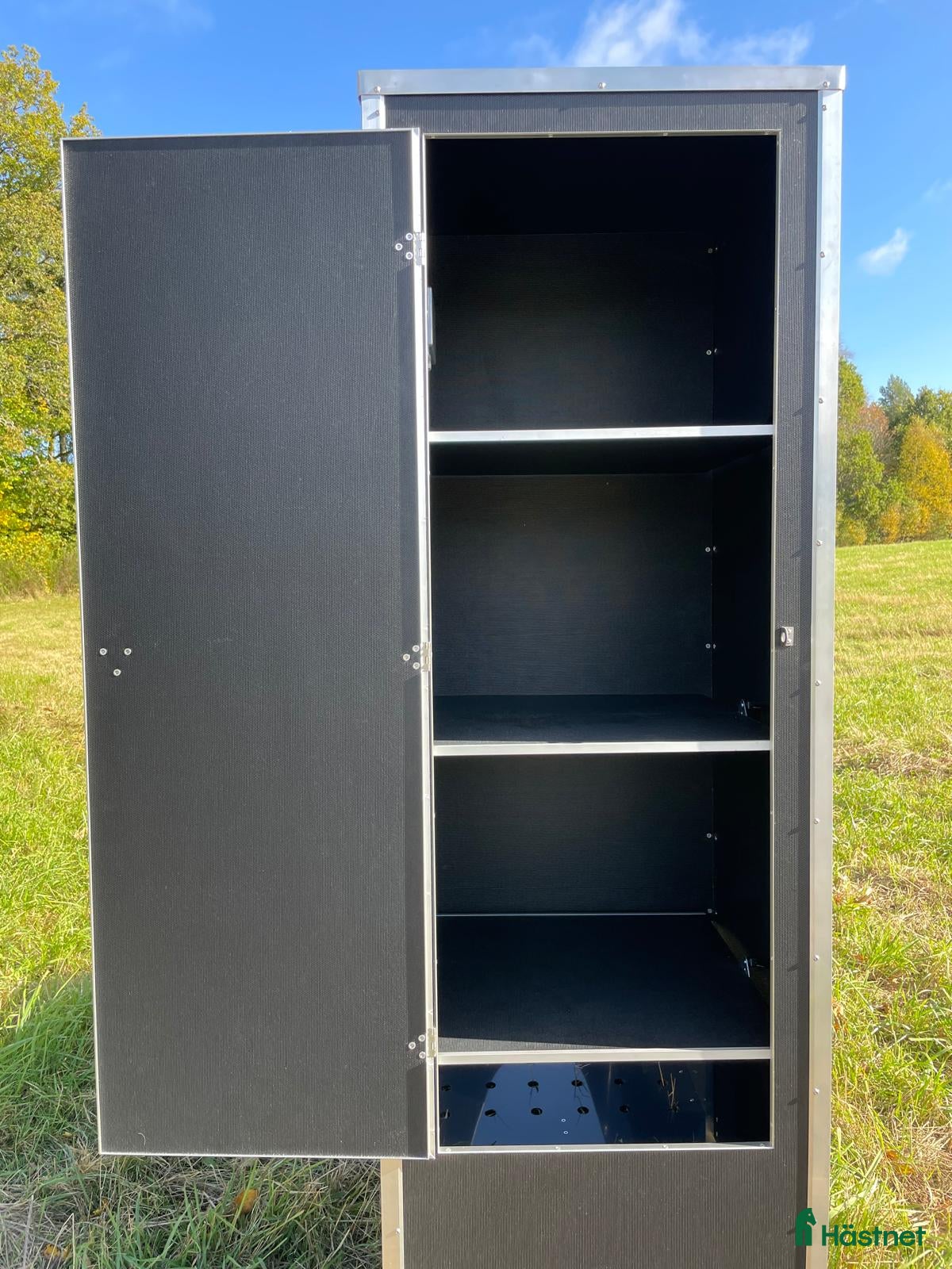 Stallinredning, stängsel & gård övrig utrustning till salu: Solcellsdriven Höautomat för Hästar / HayBot Pro - Annons 5