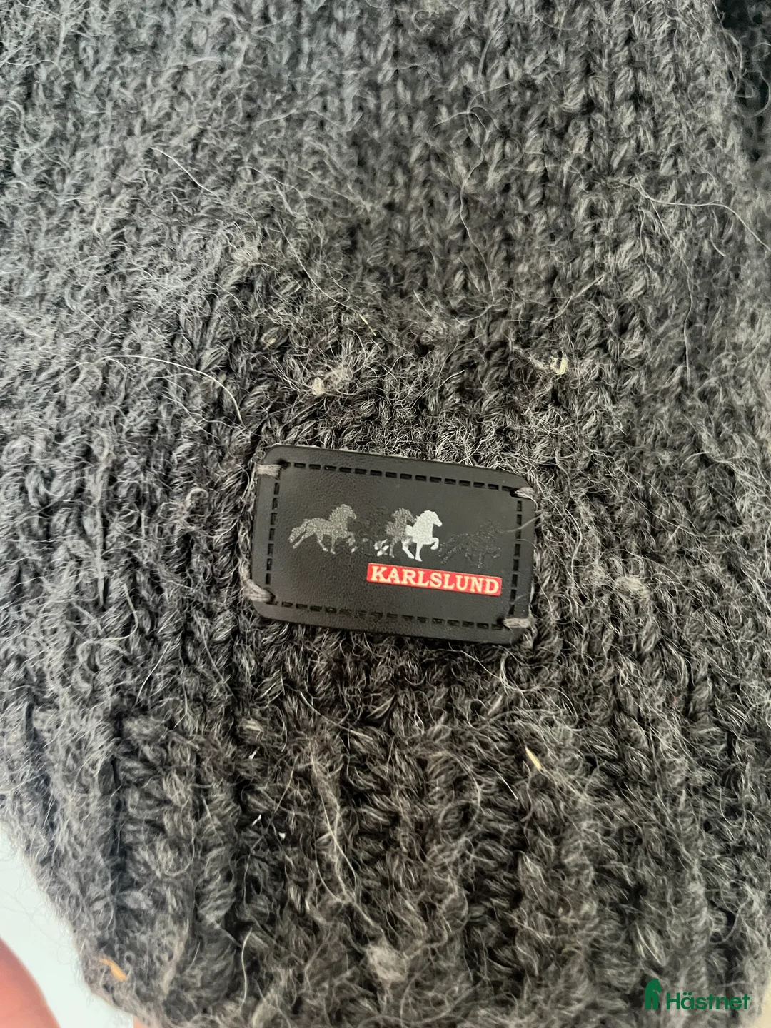Övrigt Ridkläder ryttarutrustning till salu: Sparsamt använd! Karlslund stickad tröja i Alsen - Annons 3