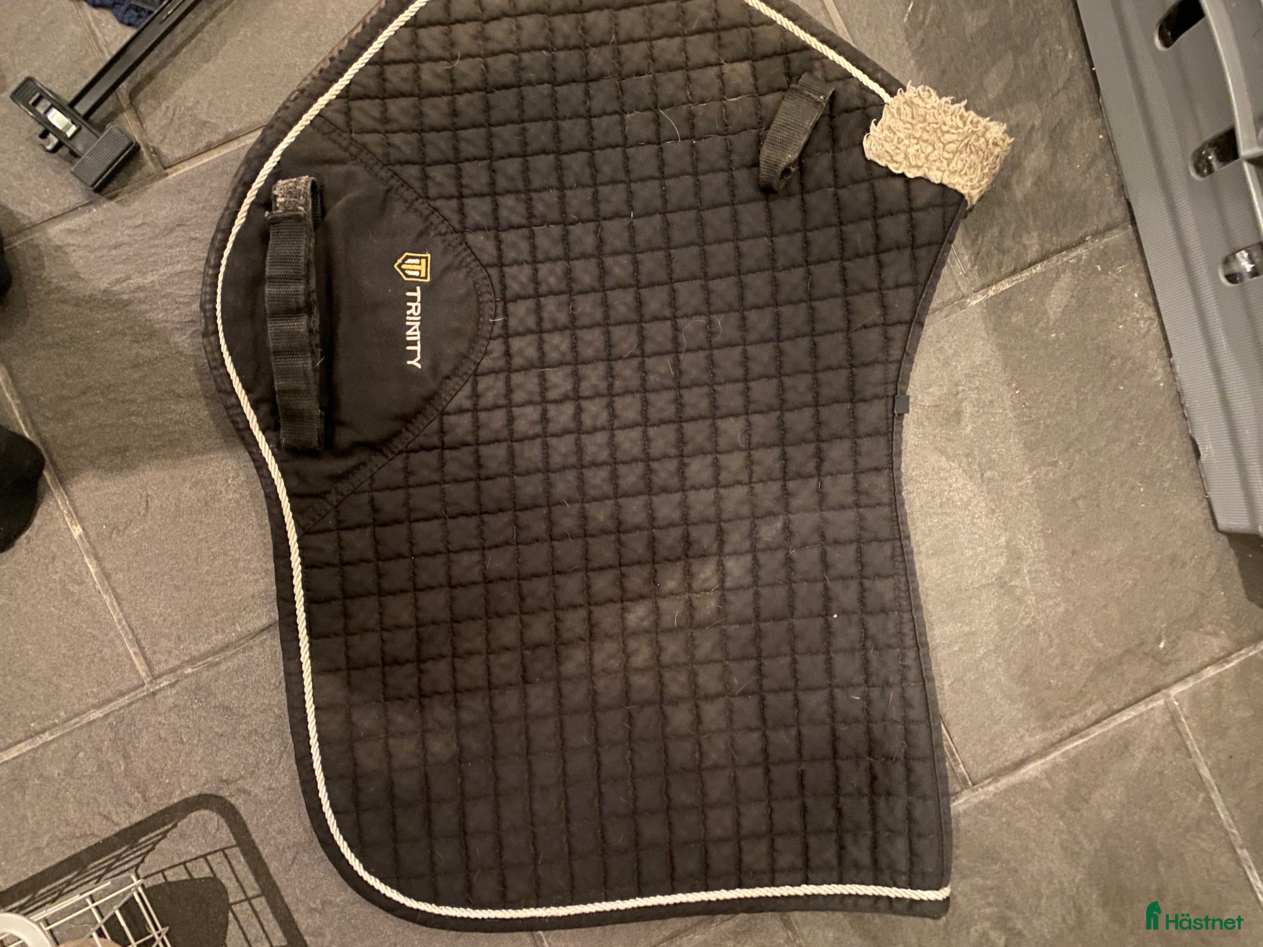 Schabrak & Vojlockar hästutrustning Trinity schabrak i Tjureda - Annons 15