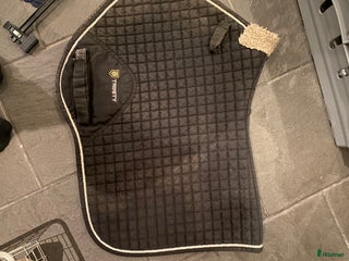 Schabrak & Vojlockar hästutrustning till salu: Trinity schabrak i Tjureda - Annons 15