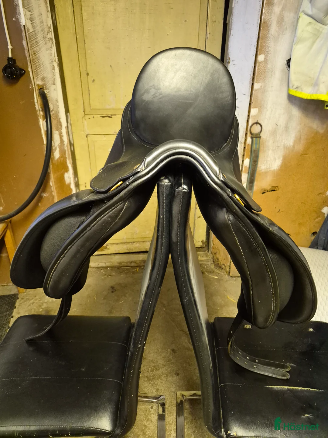 Sadlar hästutrustning till salu: Bates Isabell werth cair i Vartofta - Annons 3