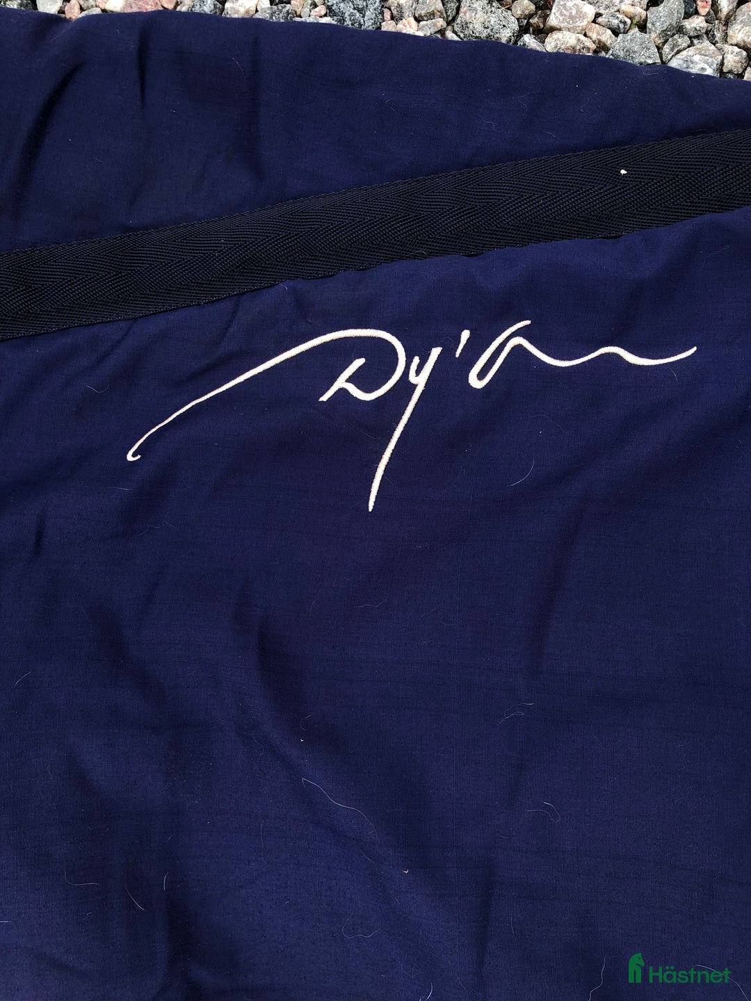 Täcken hästutrustning till salu: Fint stalltäcke i Kalix - Annons 2