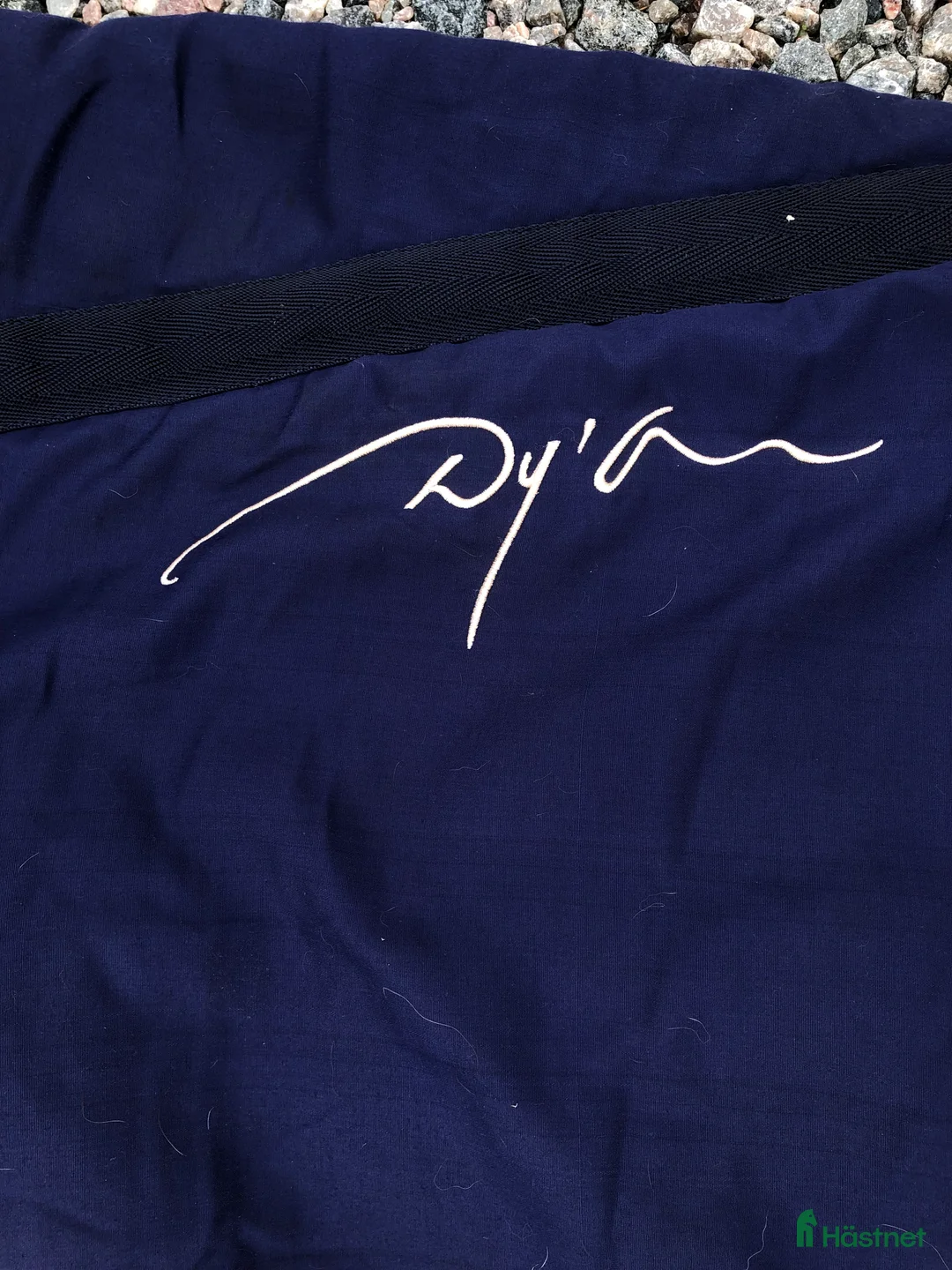 Täcken hästutrustning till salu: Fint stalltäcke i Kalix - Annons 2