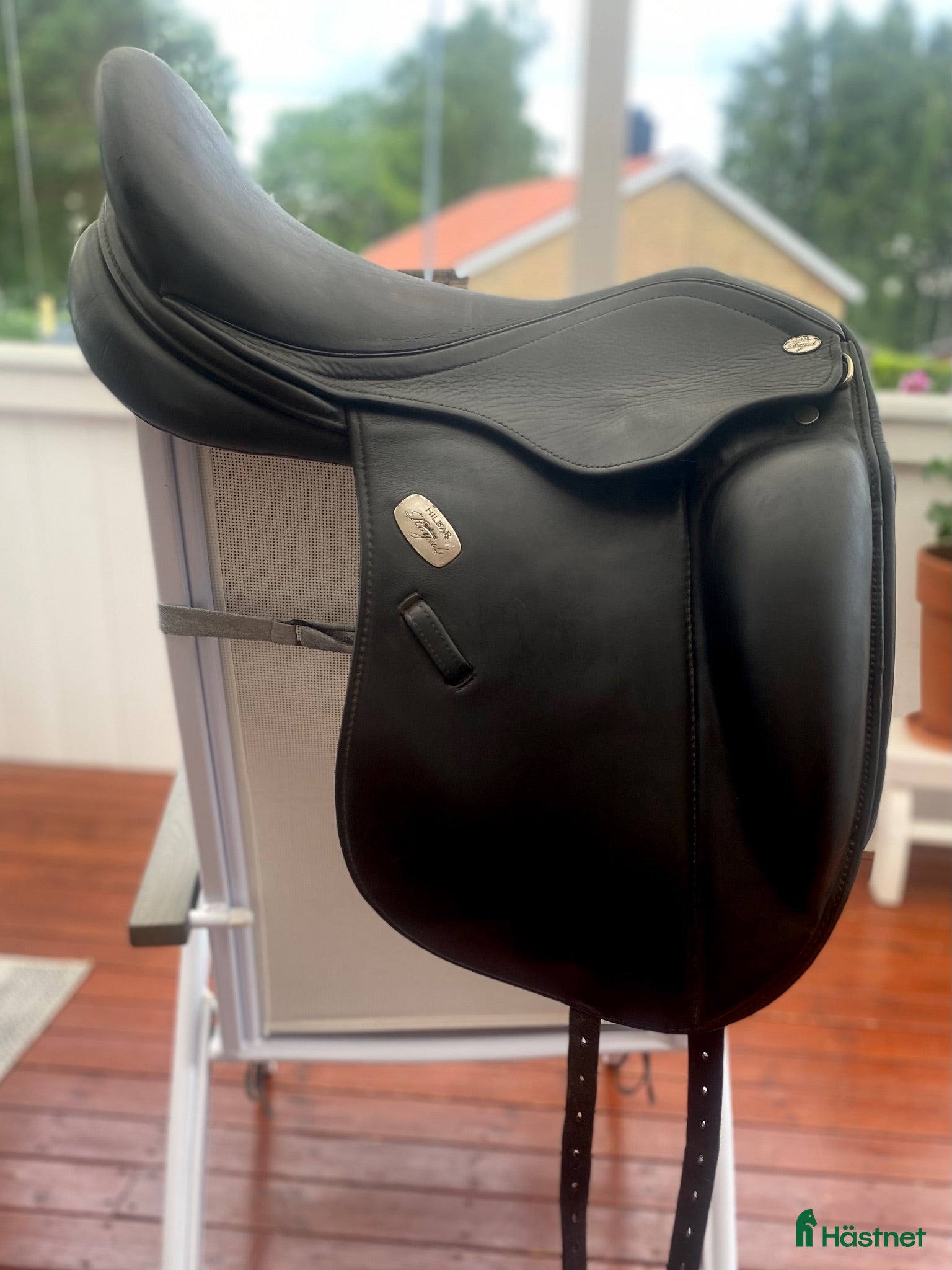 Sadlar hästutrustning Hilbar Royal 17,5” dressyr / island - Annons 1