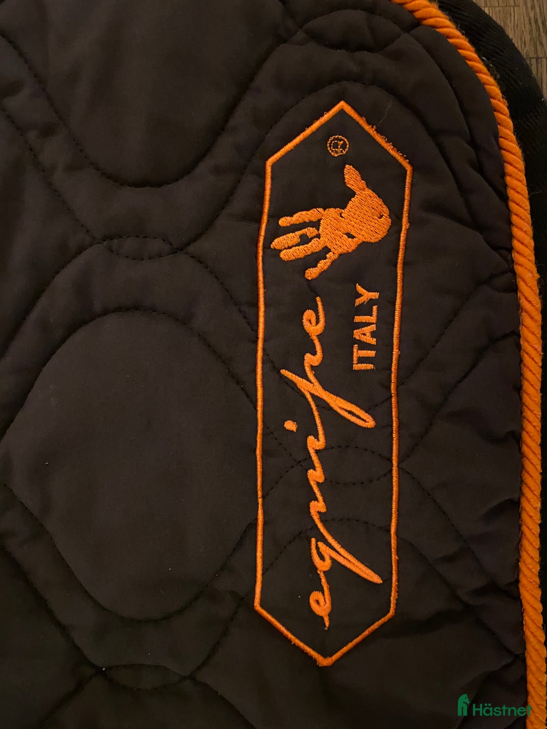 Schabrak & Vojlockar hästutrustning till salu: Equipe och E-logga schabrak i Brålanda - Annons 3