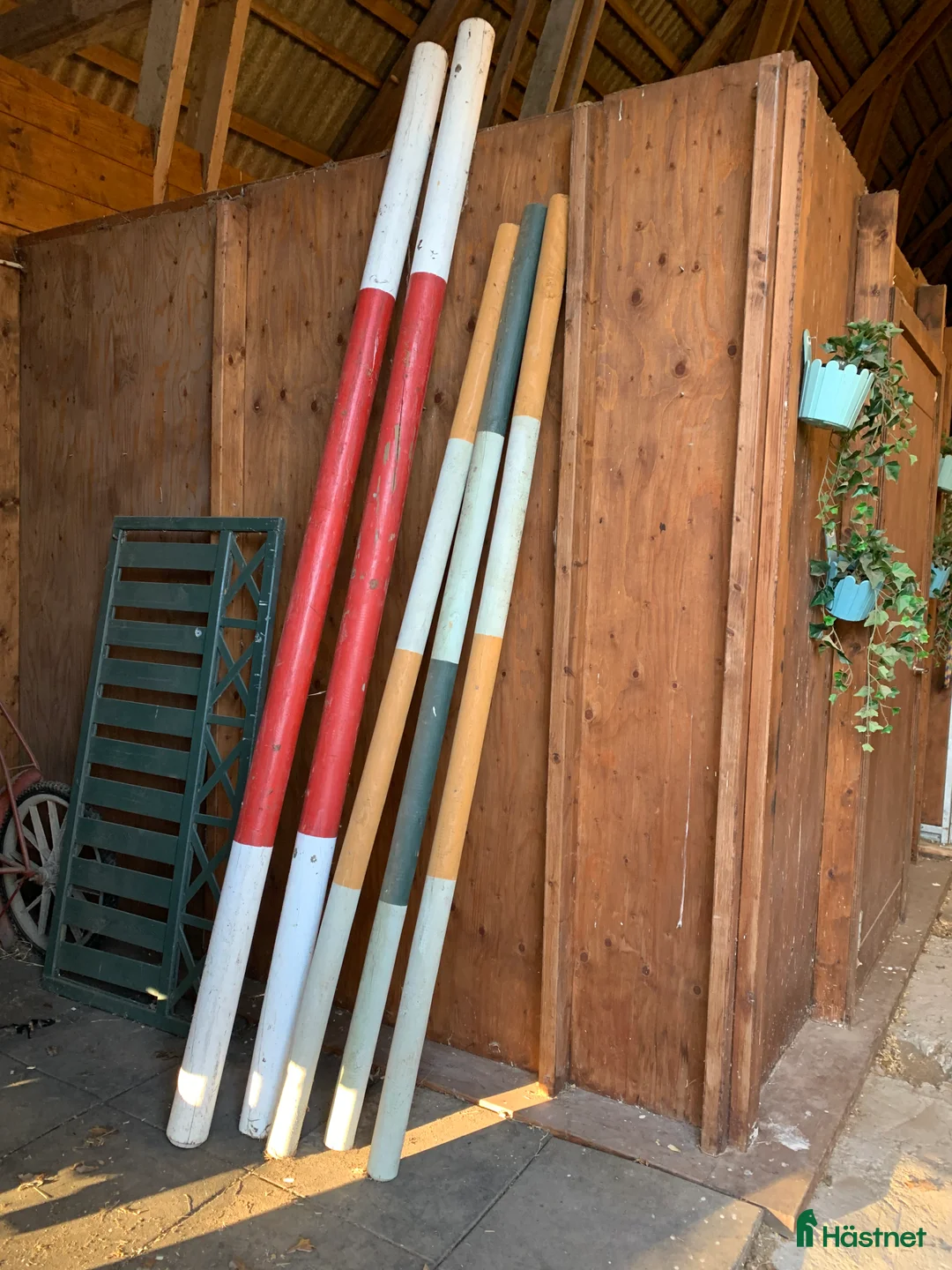 Övrig utrustning övrig utrustning till salu: Bommar + grind - Annons 1