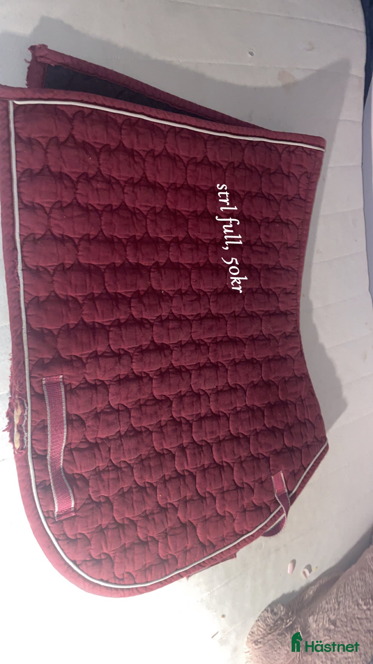 Schabrak & Vojlockar hästutrustning till salu: sliten men andvändbart schabrak i Ås - Annons 7